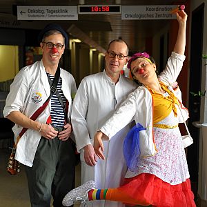KlinikClowns besuchen Krebspatienten in Bogenhausen