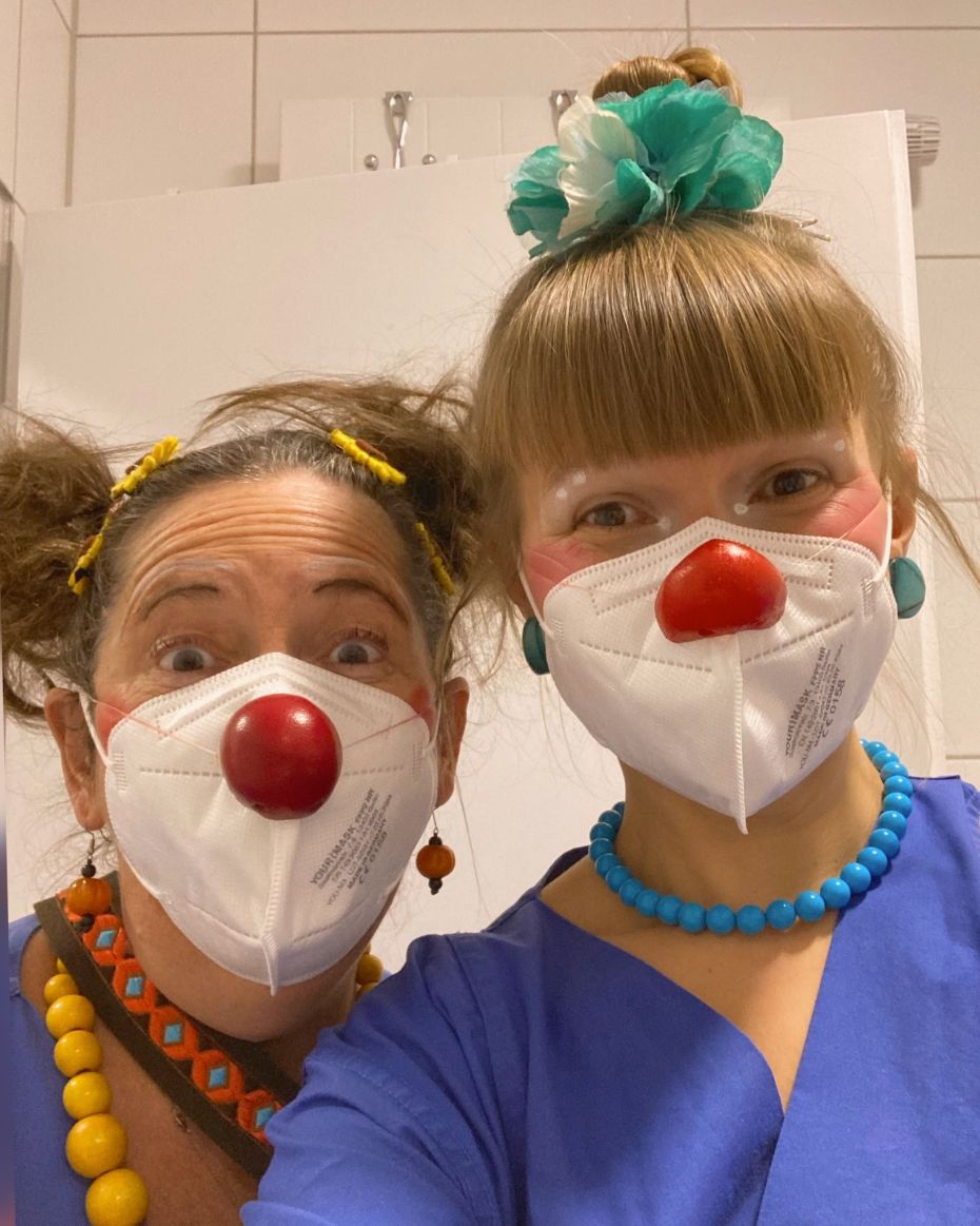 KlinikClowns bei schwerkranken Patienten